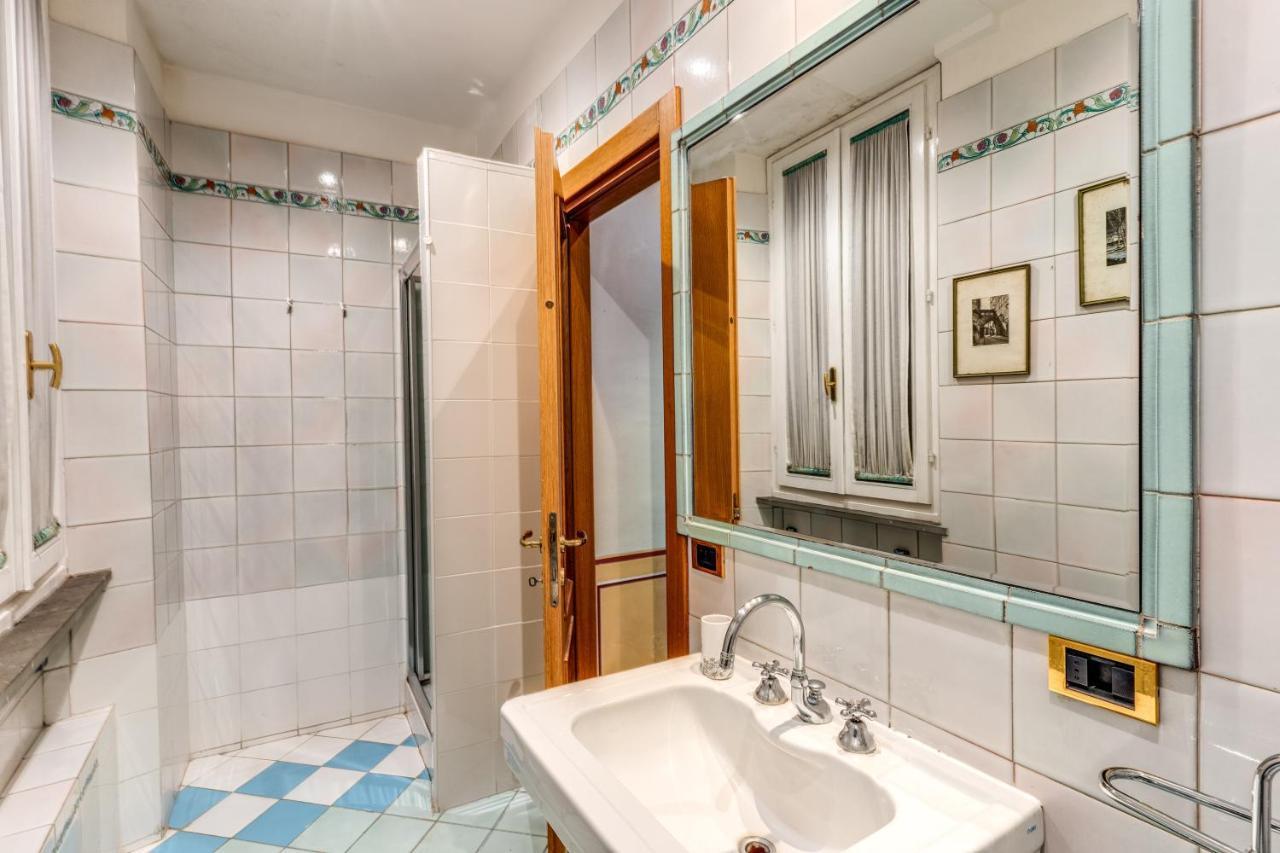 Lovely Flat By The Trevi Fountain Apartment Rome Luaran gambar