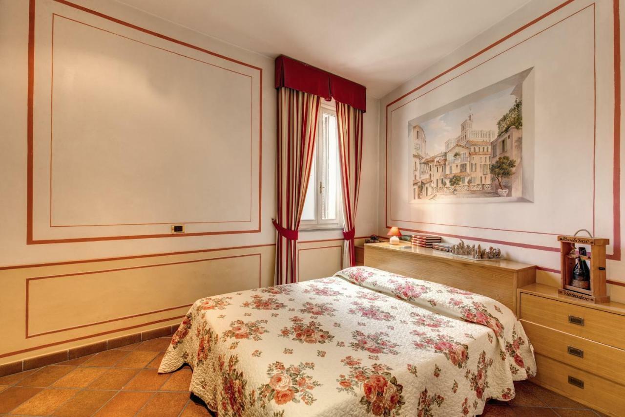 Lovely Flat By The Trevi Fountain Apartment Rome Luaran gambar